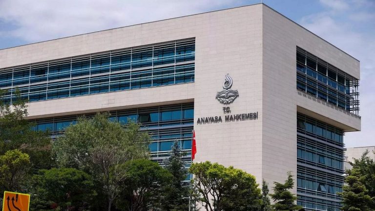 Anayasa Mahkemesi'nin “Biji Serok Apo” kararı: İfade ve düşünce özgürlüğü bağlamında