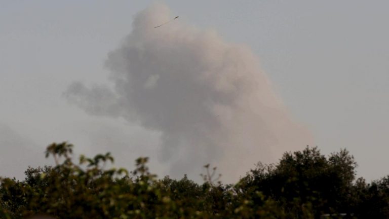 Gazze Hükümeti: İsrail can ve mal kaybını artıran silah ve araçlar kullanıyor