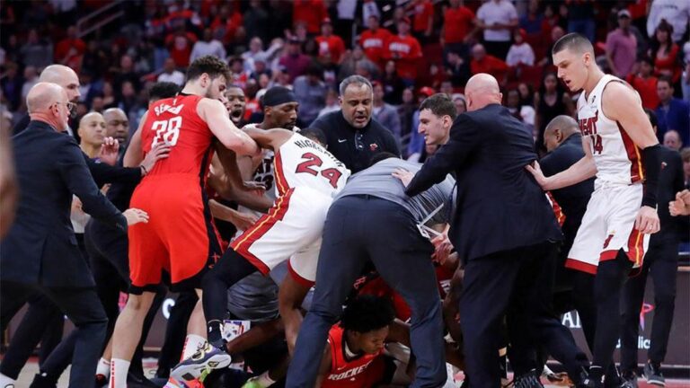 Alperen Şengün’ün NBA maçında sahalar karıştı | Video Haberleri – NBA Haberleri