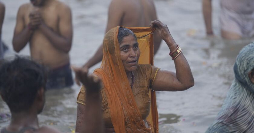 Video. Hindistan’da Maha Kumbh Festivali: Confluence’de 30 kişi öldü