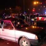 Kontrolden çıkan otomobil, kırmızı ışıkta bekleyen araçlara çarptı: 9 yaralı