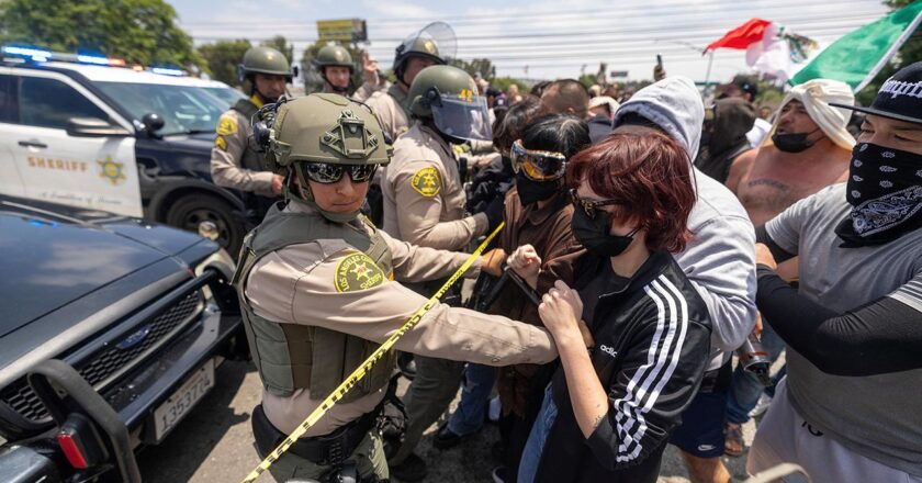 Los Angeles’taki protestolara Ulusal Muhafızlar müdahale edecek