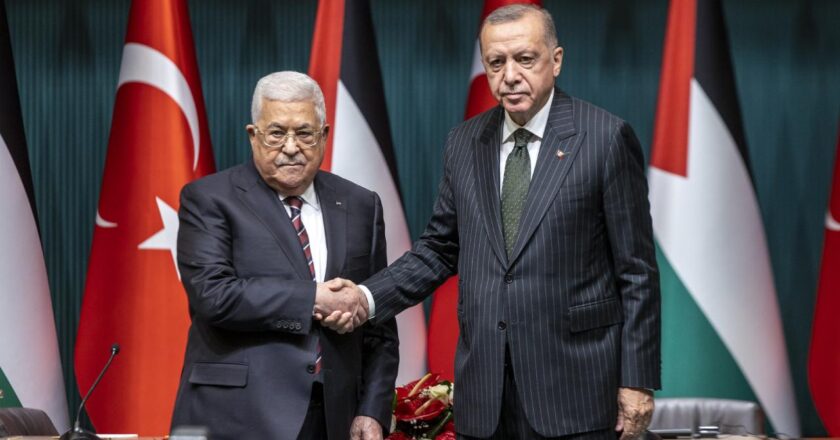 Cumhurbaşkanı Erdoğan Filistin Devlet Başkanı Abbas ile görüştü