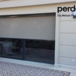 Zip perde ile modern yaşam alanlarında konfor