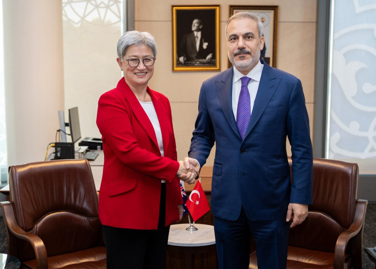 Bakan Fidan tarafından Amerika Birleşik Devletleri'nde diplomatik trafik
