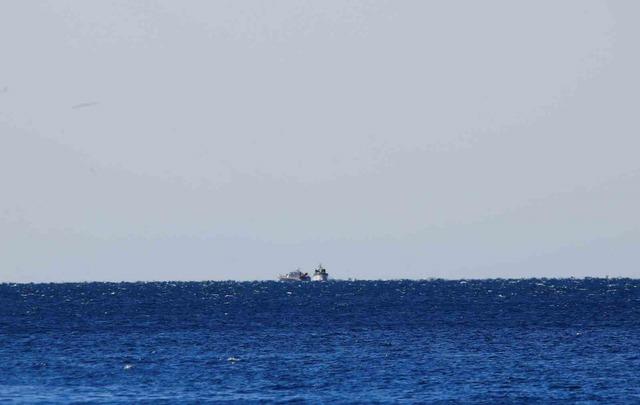 Akdeniz'de 19 SUP board yapan gençler kıyıdan 2 mil açıkta rüzgara kapıldı.