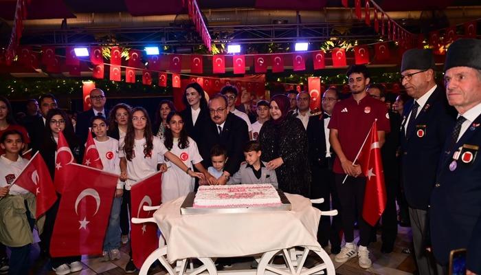 Aydın’da Cumhuriyet coşkusu resepsiyonla taçlandı