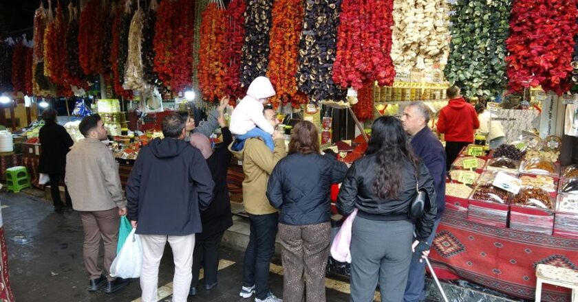 Satışlar Yükseldi: Doğal El Yapımı Vitamin Kaynağı! Vücut Isısını Koruyor