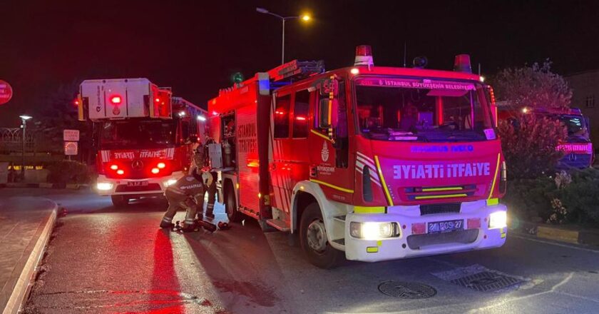İstanbul’daki 27 katlı otelde yangın paniği: Misafirler tahliye edildi