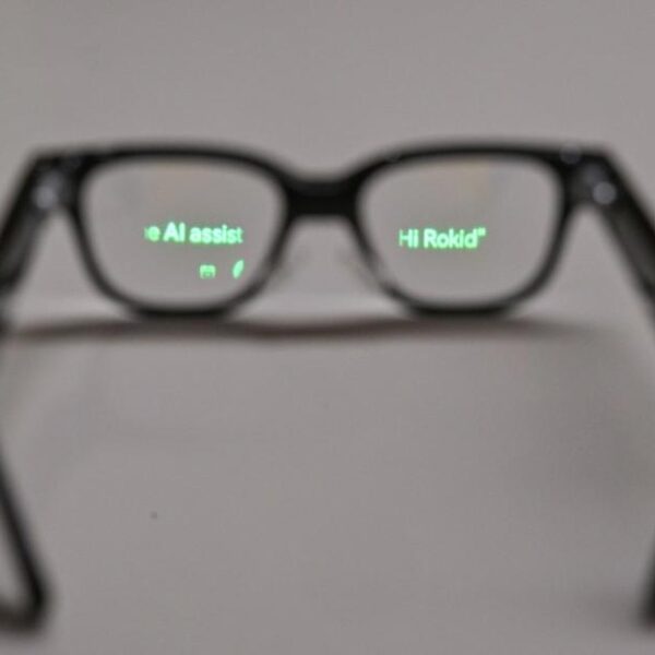 Akıllı Gözlükler Üzerinde Şirketler Fikir Birliği Sağlayamıyor