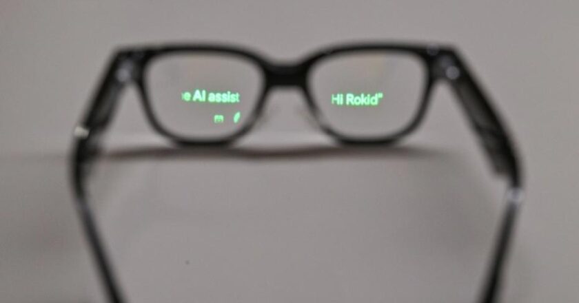 Akıllı Gözlükler Üzerinde Şirketler Fikir Birliği Sağlayamıyor